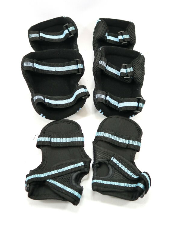 zestaw-nakolannikow-ochraniaczy-fakeface-marka-inna