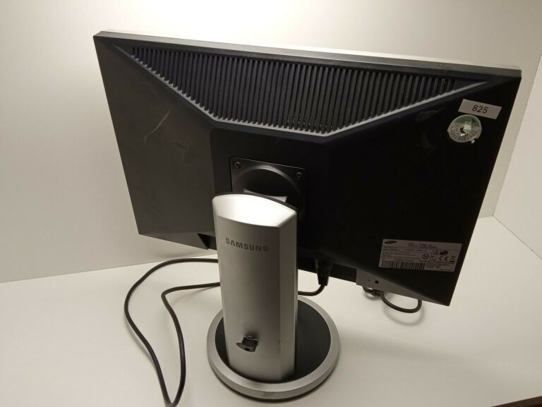 MONITOR SAMSUNG 205BW