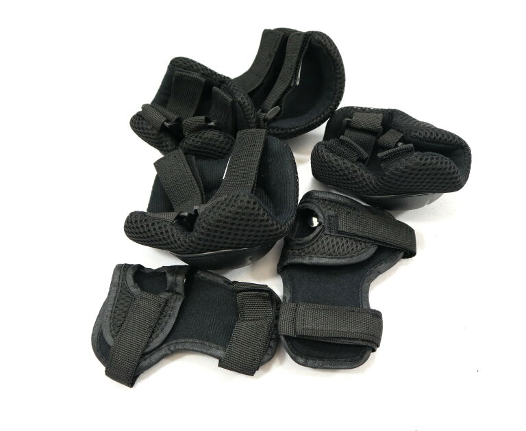 nakolanniki-ochraniacze-dla-dzieci-kuyou-czarne-marka-inna