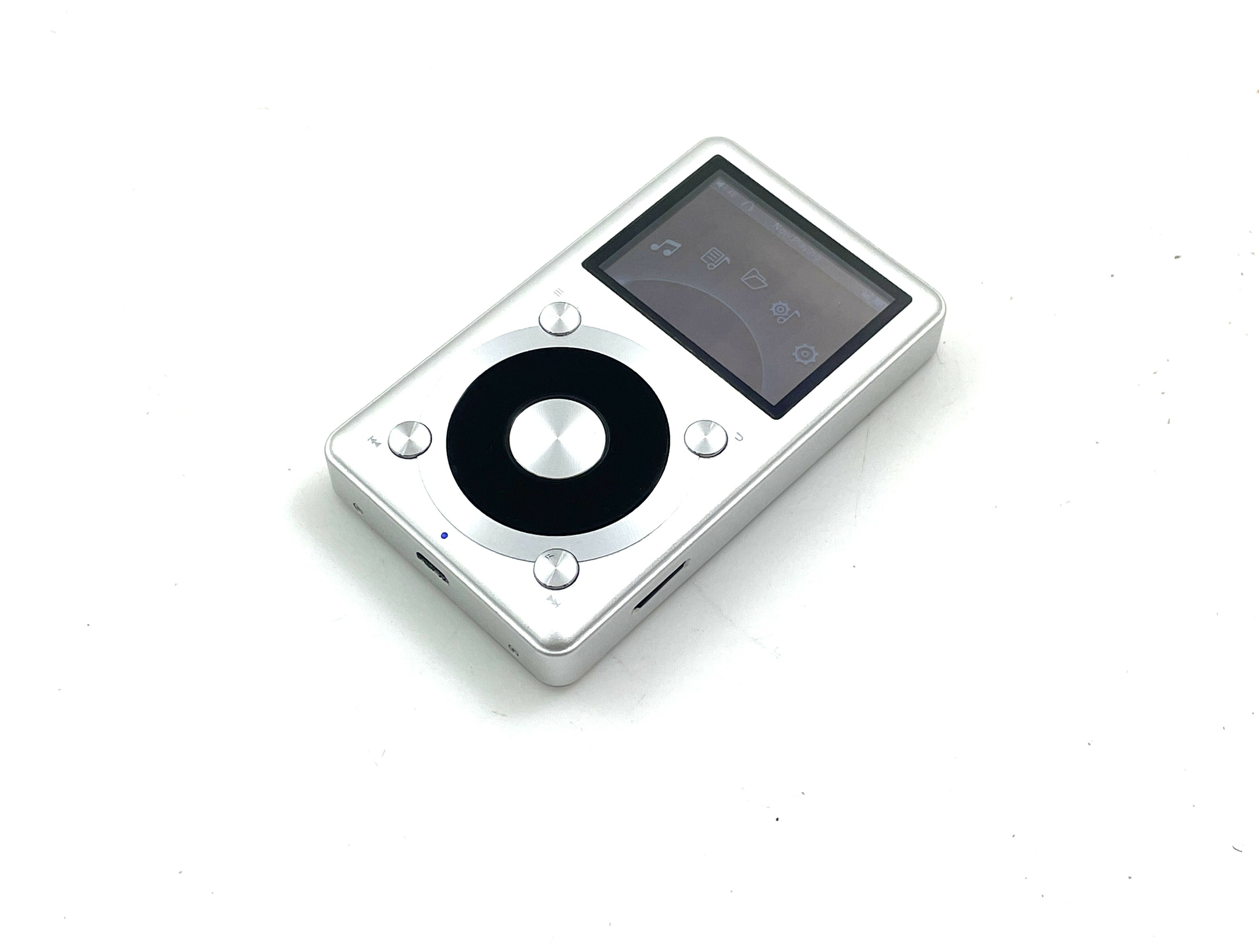 odtwarzacz-mp3-fiio-x1-2-1700mah-kolor-bialy