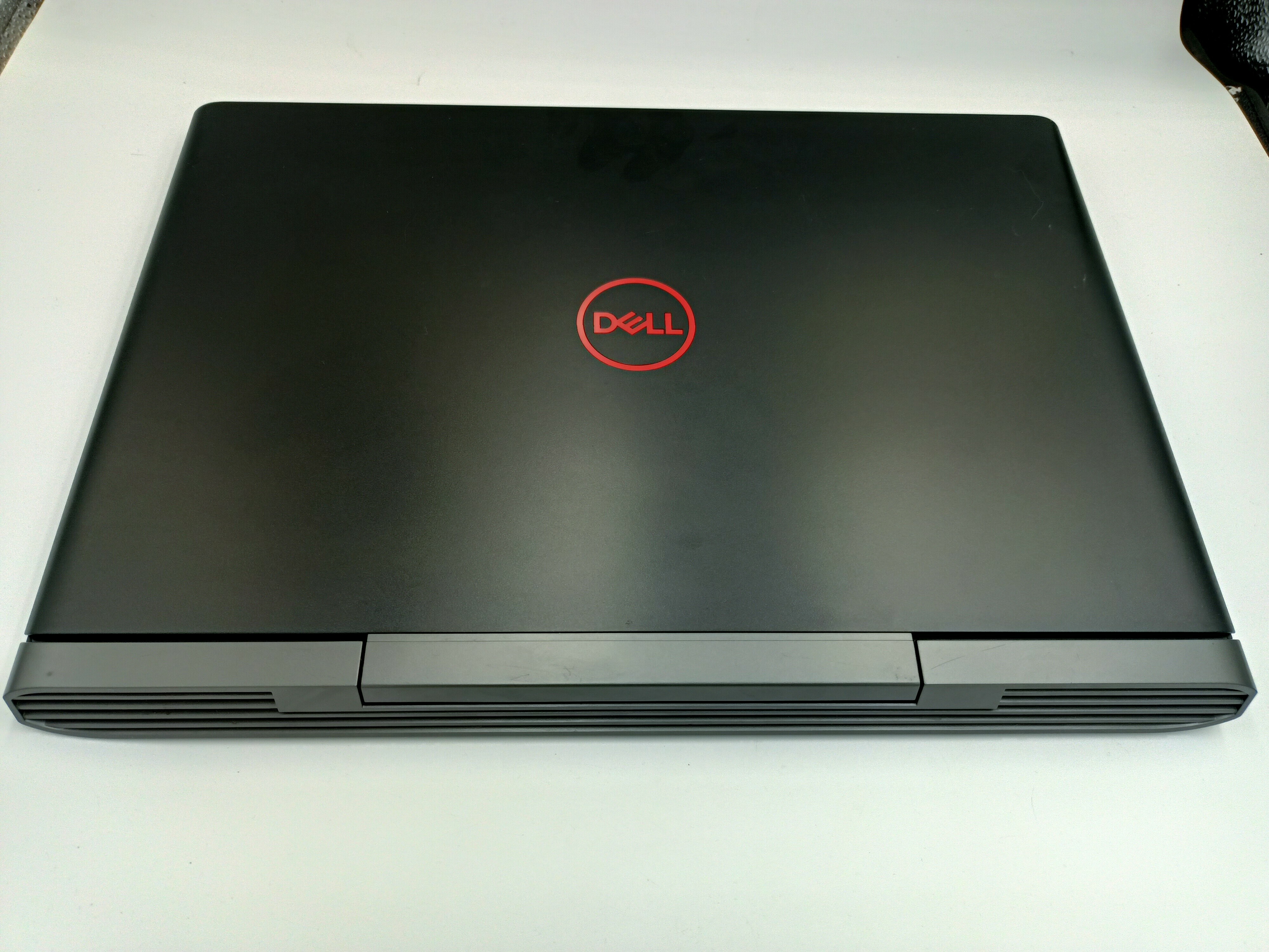 laptop-dell-inspiron-15-7577-i5-8gb256gb-super-model-15-7577