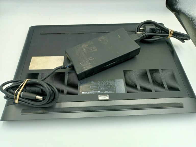 laptop-dell-inspiron-15-7577-i5-8gb256gb-super-rozdzielczosc-px-1920-x-1080