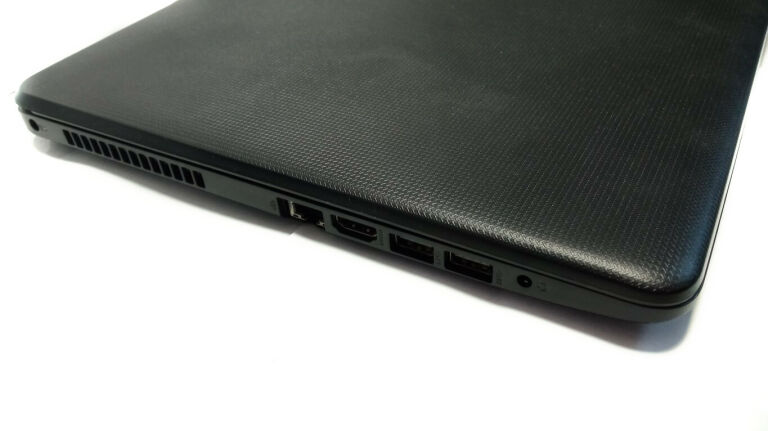 laptop-hp-15-ra0xx-4gbwin10500gb-przekatna-ekranu-156