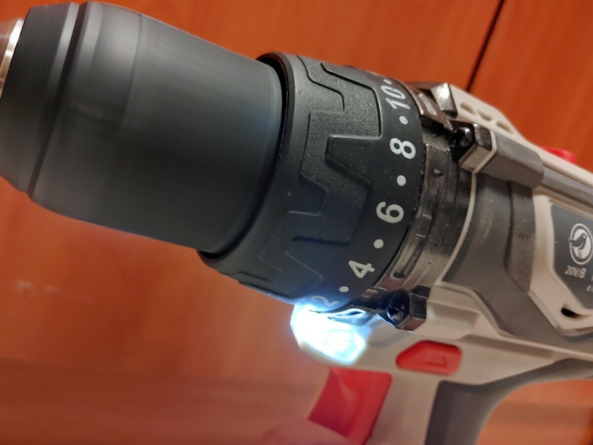 wiertarko-wkretarka-akumulatorowa-jd631020a-20v-marka-auchan