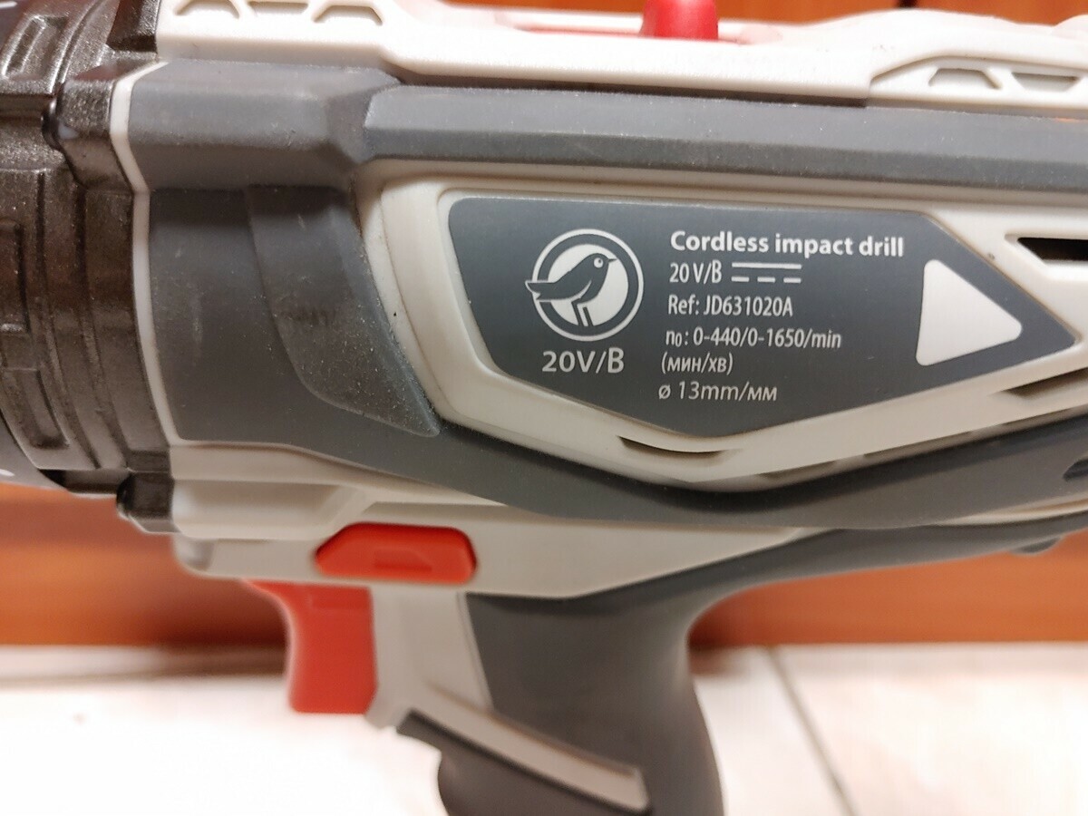 wiertarko-wkretarka-akumulatorowa-jd631020a-20v-zasilanie-akumulatorowe