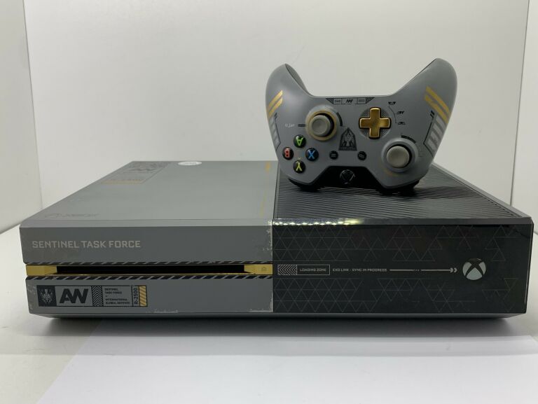 KONSOLA XBOX ONE CALL OF DUTY EDITION 1TB PAD