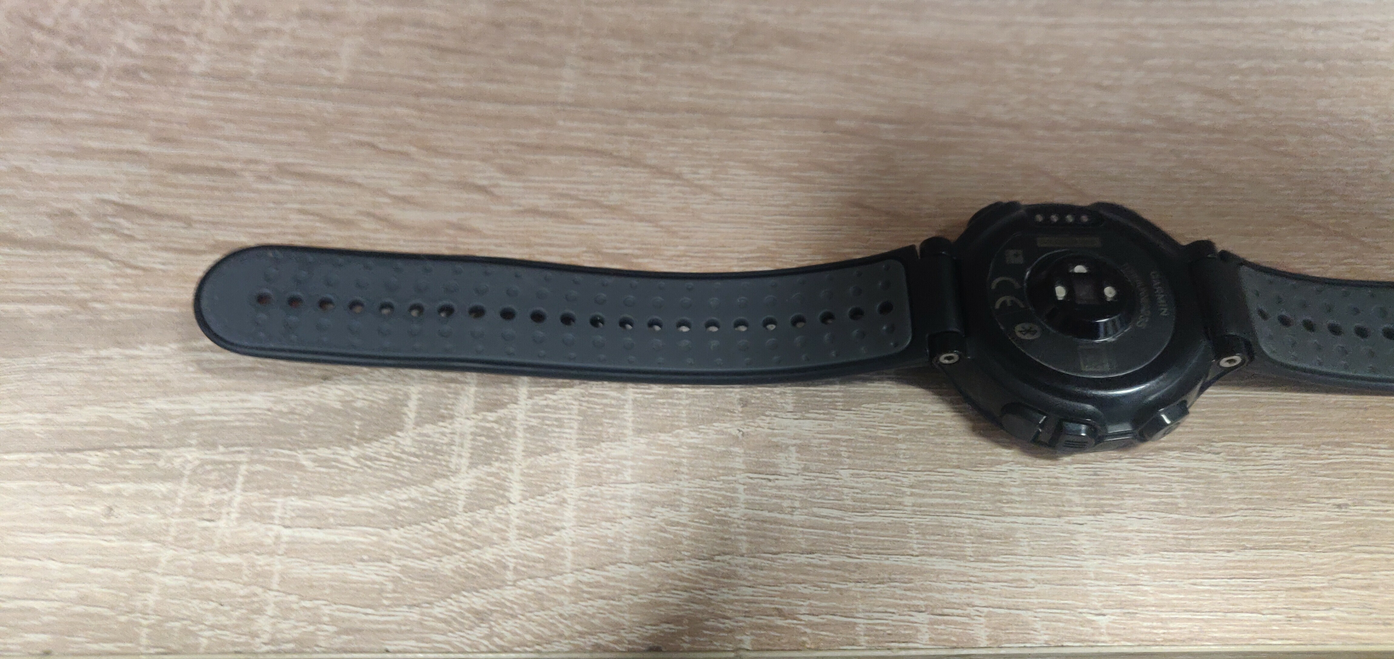 garmin-forerunner-235-pudelko-ladowarka-zobacz-marka-garmin