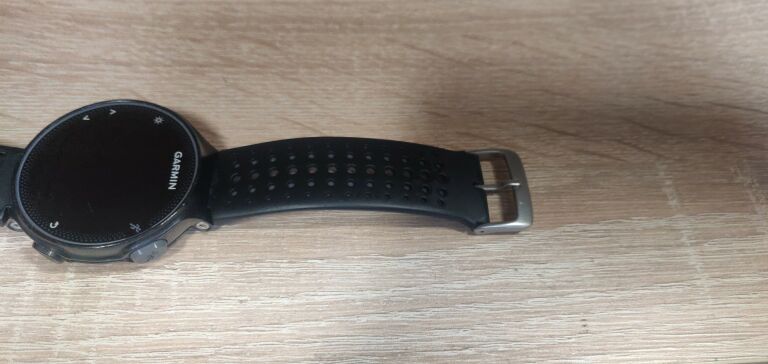 garmin-forerunner-235-pudelko-ladowarka-zobacz-material-paska-guma