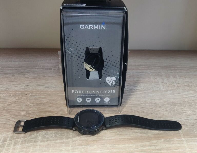 garmin-forerunner-235-pudelko-ladowarka-zobacz-stary-rynek-3-minsk-mazowiecki