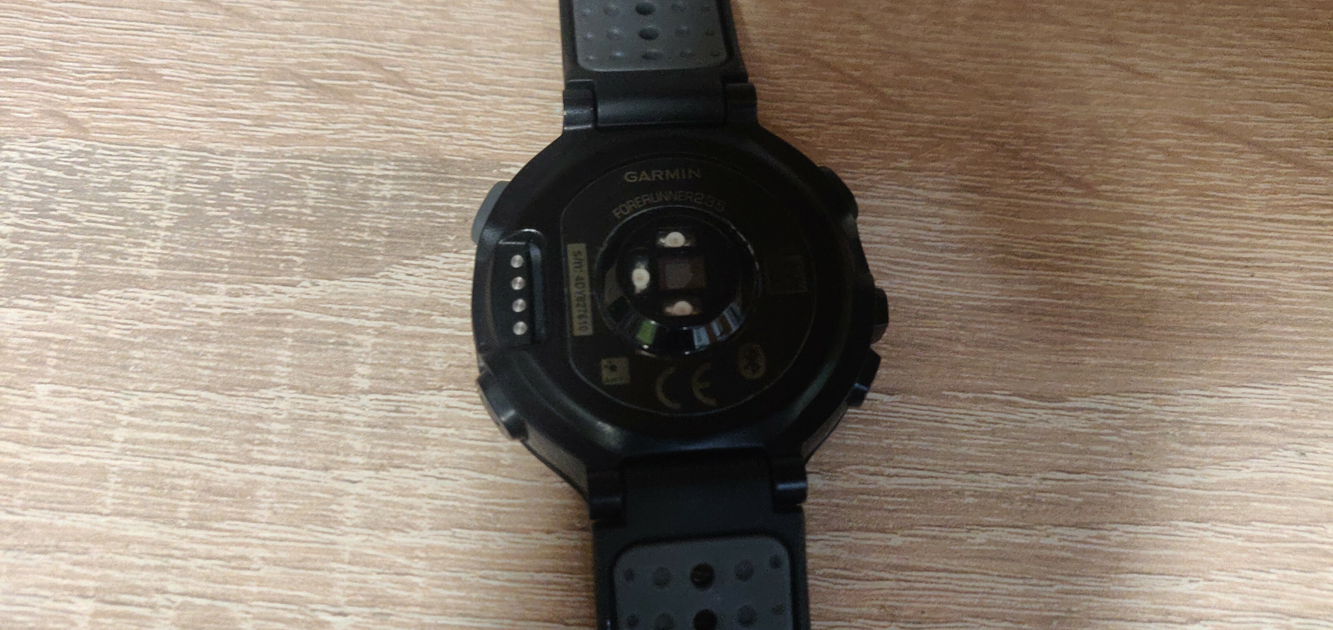 garmin-forerunner-235-pudelko-ladowarka-zobacz-przeznaczenie-bieganie