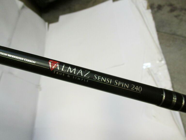 wedka-mikado-almaz-sensi-spin-240-pokrowiec-marka-mikado