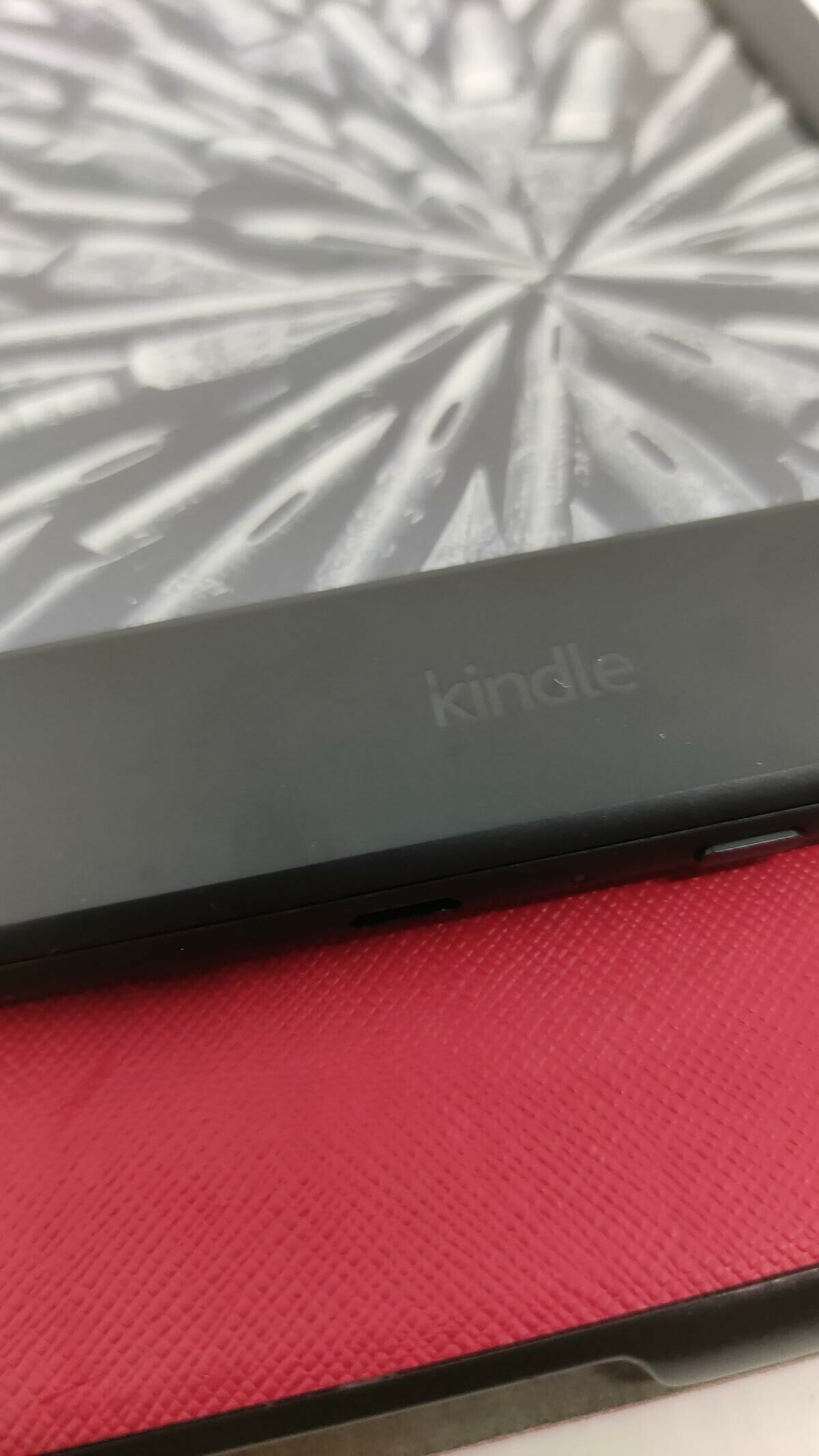 czytnik-e-book-amazon-kindle-sy69jl-stan-uzywany