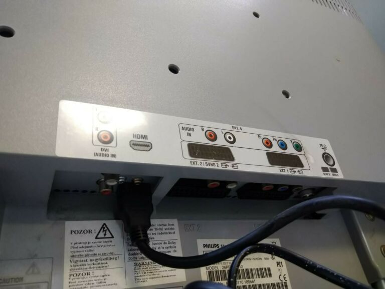 TELEWIZOR PHILIPS 26PF3321/12 Z PILOTEM