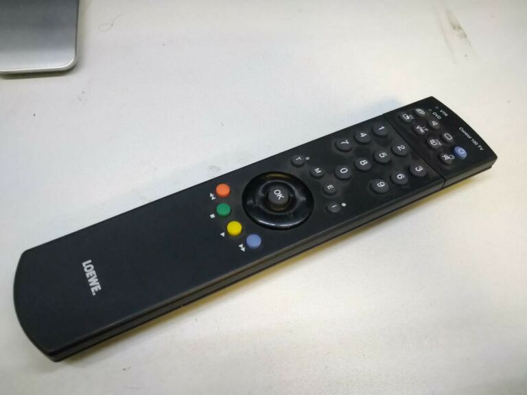 TELEWIZOR PHILIPS 26PF3321/12 Z PILOTEM