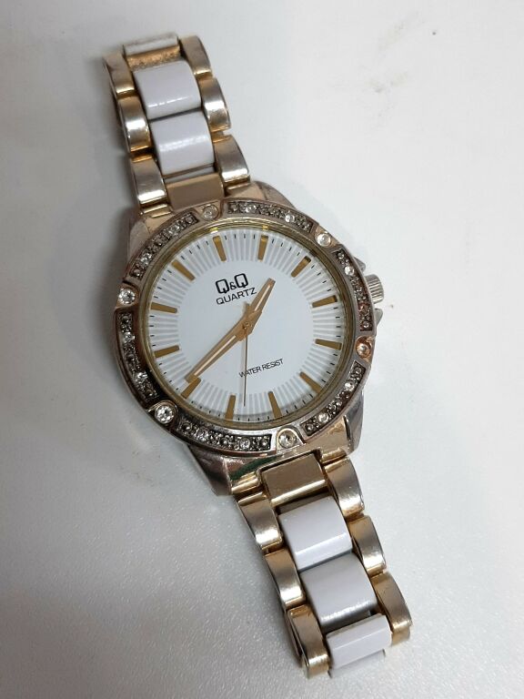 zegarek-qq-damski-rynek-9-sj-glucholazy