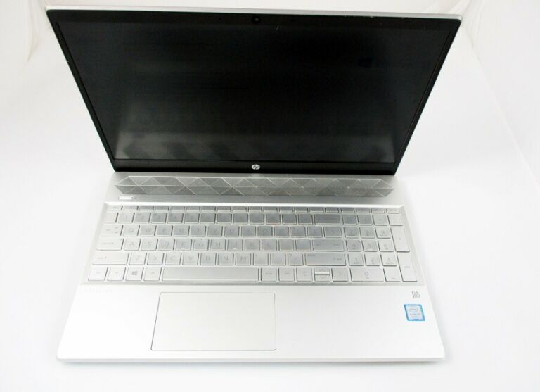 HP PAVILION 15-CS2014NW 15,6/I5/8GB/256GB