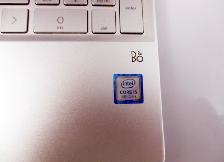 HP PAVILION 15-CS2014NW 15,6/I5/8GB/256GB