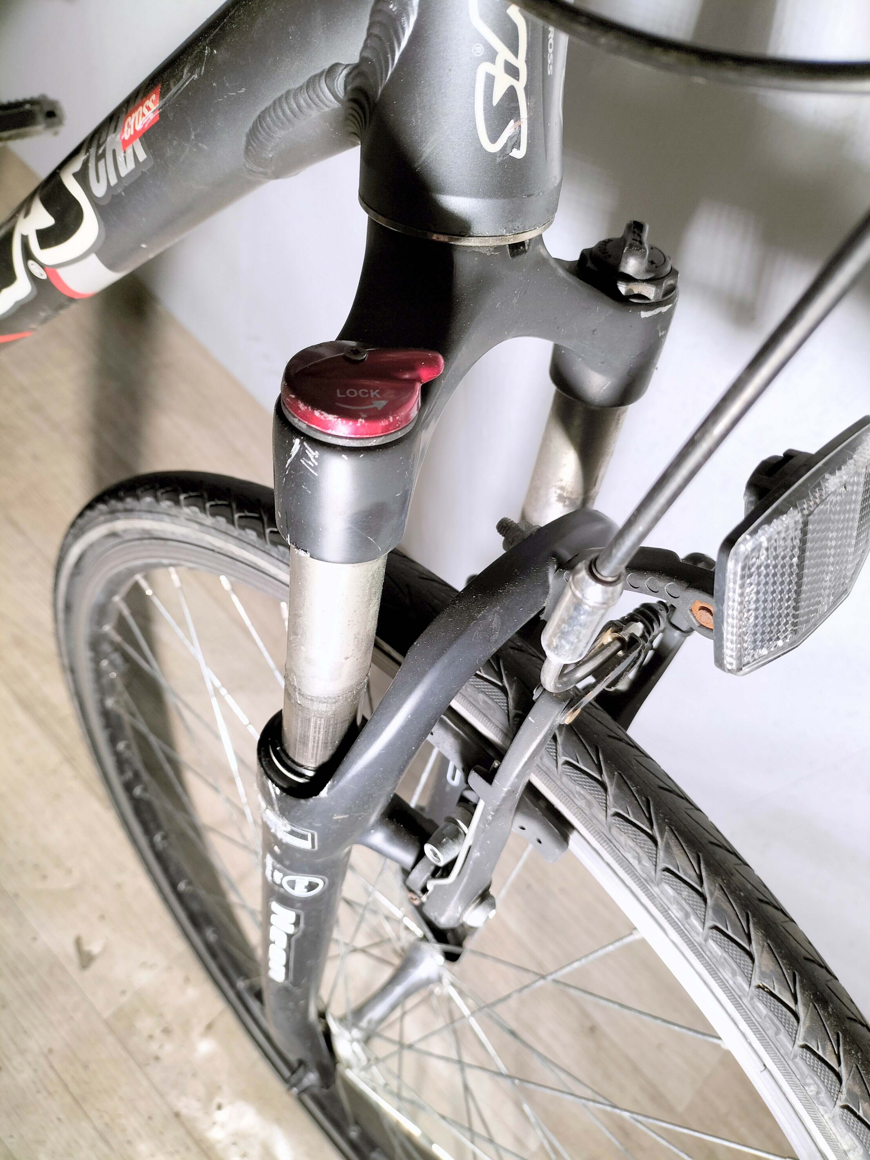 rower-kellys-crx-cross-axis-rozmiar-kola-28