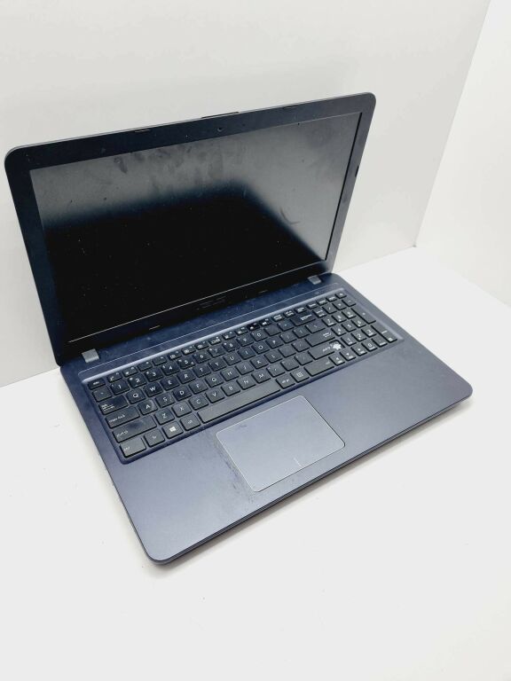 laptop-asus-f543-amd-a9-256-8gb-ddr4-win-10-opis-stan-uzywany