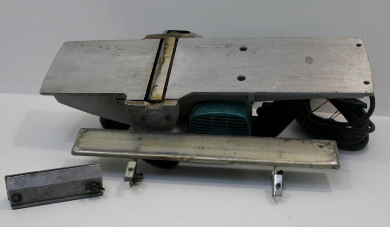 strug-ciesielski-do-drewna-makita-1806b-product-id