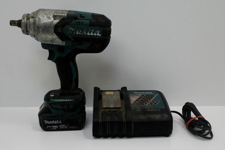 klucz-udarowy-makita-dtw-1002-jana-pawla-ii-41a-warszawa