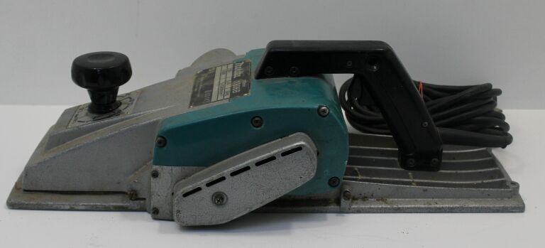 STRUG CIESIELSKI DO DREWNA MAKITA 1806B