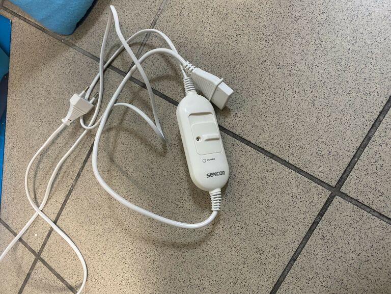 elektryczny-koc-sencor-sub-180bl-rodzaj-koc