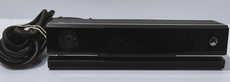 sensor-kinect-xbox-one-1520-jana-pawla-ii-41a-warszawa