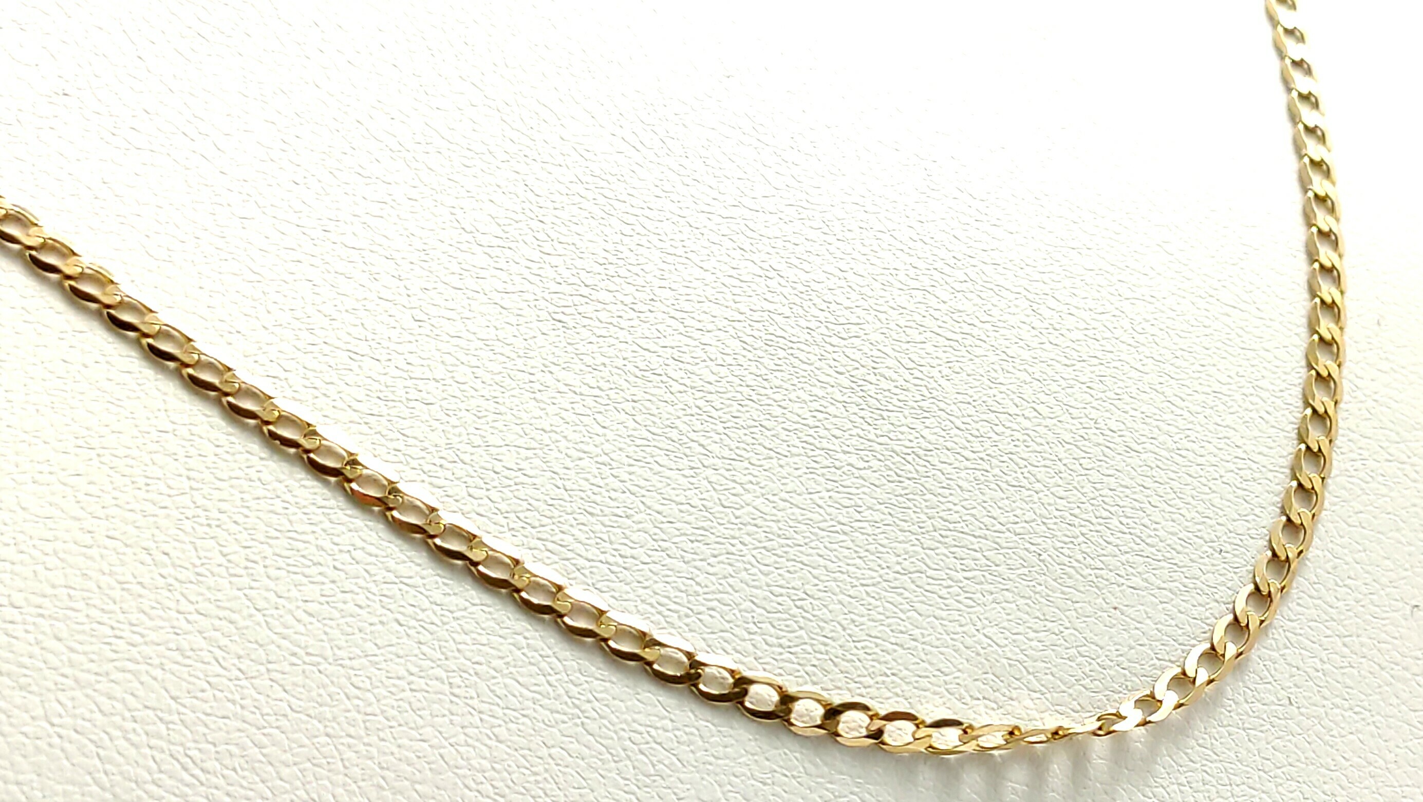 zloty-lancuszek-plec-produkt-uniseks