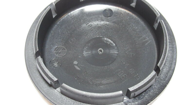 dekielki-vw-oryginalne-4-sztuki-60mm-liczba-sztuk-4-szt