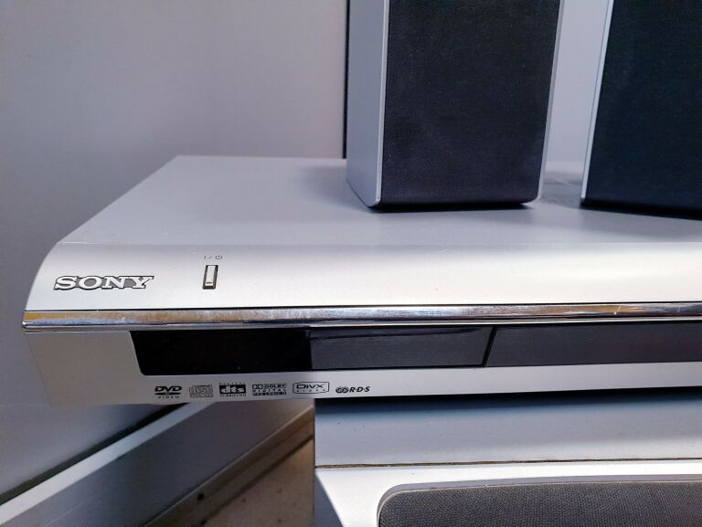 KINO DOMOWE SONY HCD DZ100 5.1 - OPIS