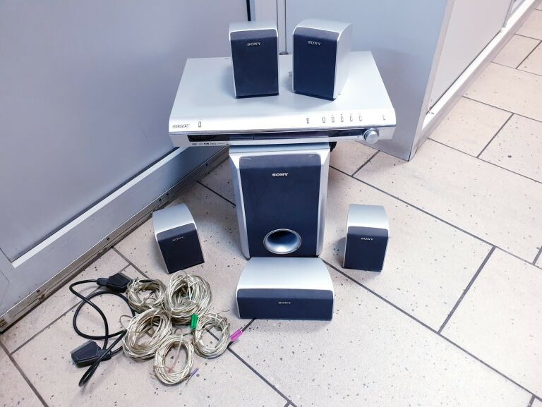 KINO DOMOWE SONY HCD DZ100 5.1 - OPIS