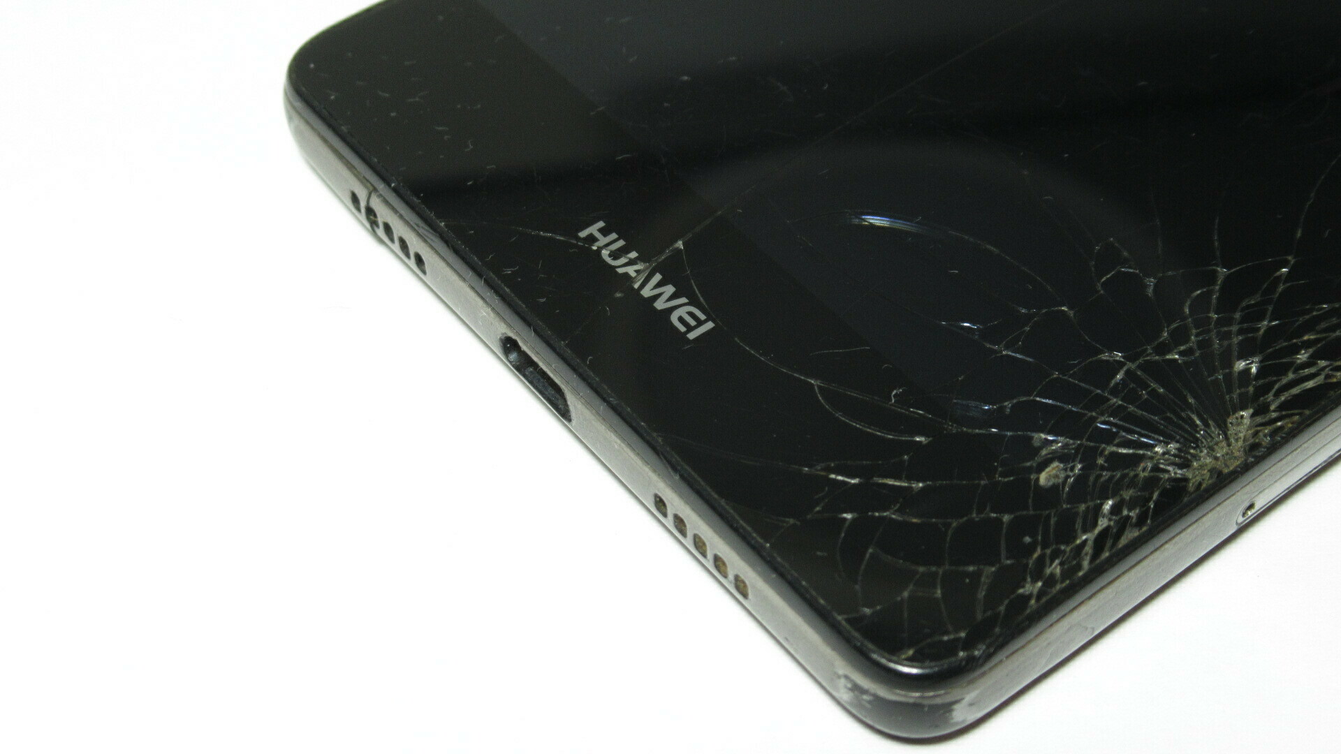 telefon-telefon-huawei-p8-lite-zbity-stan-uzywany