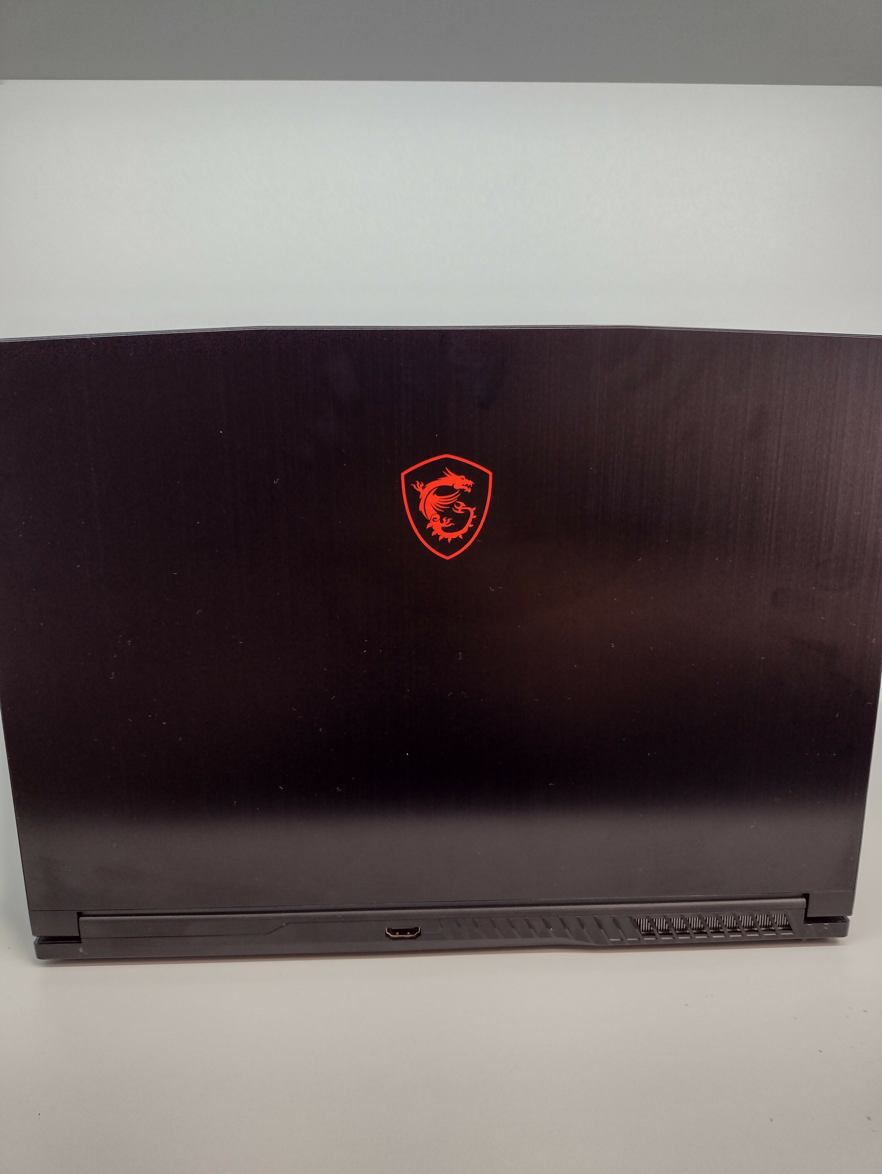 laptop-msi-ms-16r4-gf63-thin-i5-8gb-500gb-w10-stan-uzywany