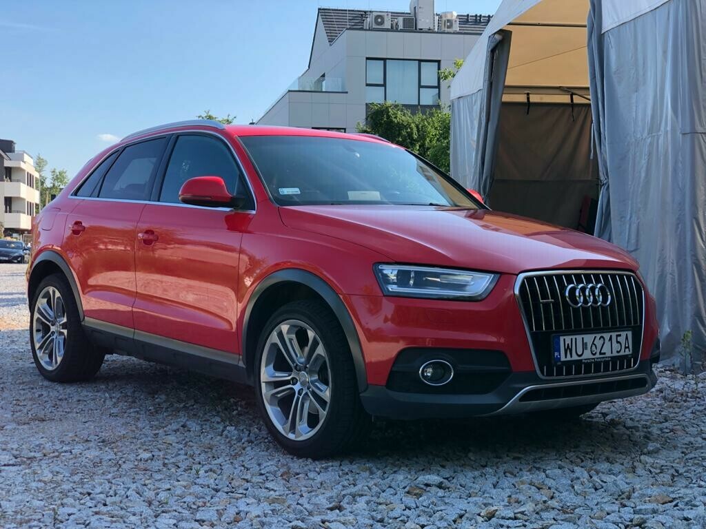 jak-nowy-audi-q3-piekny-czerwony-ekskluzywny-4x4-przebieg-184000