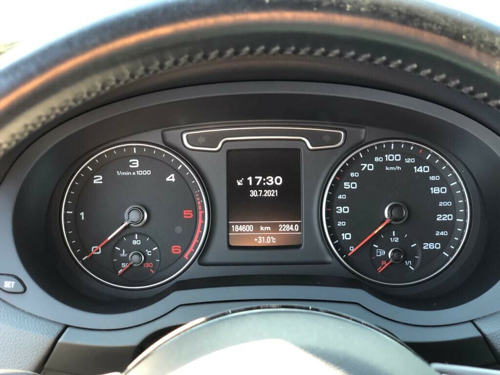 jak-nowy-audi-q3-piekny-czerwony-ekskluzywny-4x4-skrzynia-biegow-automatyczna