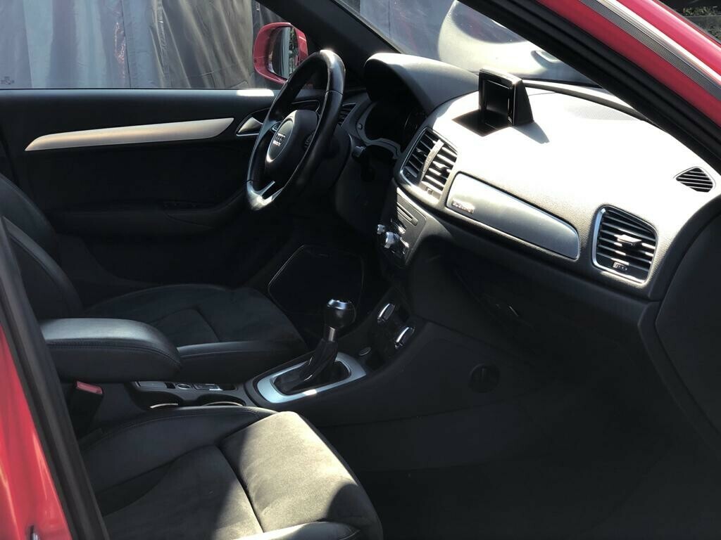 jak-nowy-audi-q3-piekny-czerwony-ekskluzywny-4x4-rodzaj-paliwa-diesel