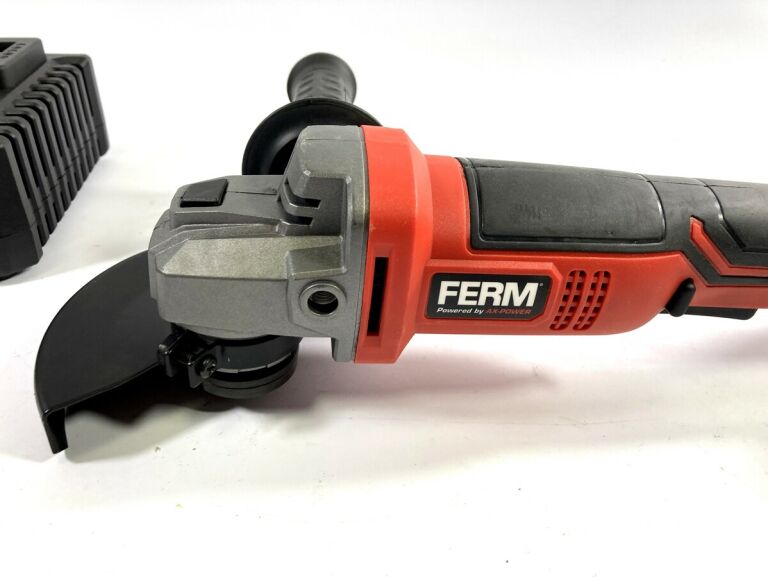 szlifierka-akumulatorowa-ferm-agm1126-20v-125mm-kod-producenta-agm1126