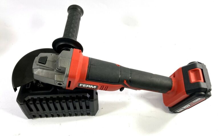 szlifierka-akumulatorowa-ferm-agm1126-20v-125mm-stan-uzywany