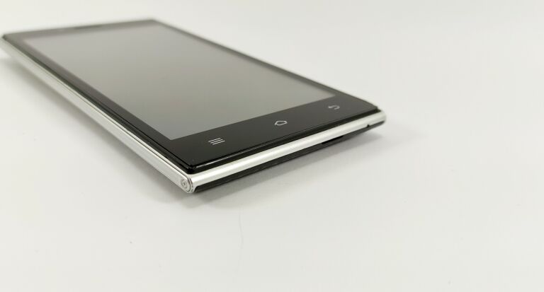 telefon-q-smart-mb5012-kazda-siec-typ-smartfon