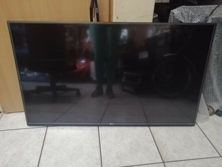 telewizor-lg-49uf680v-4k-model-49uf680v