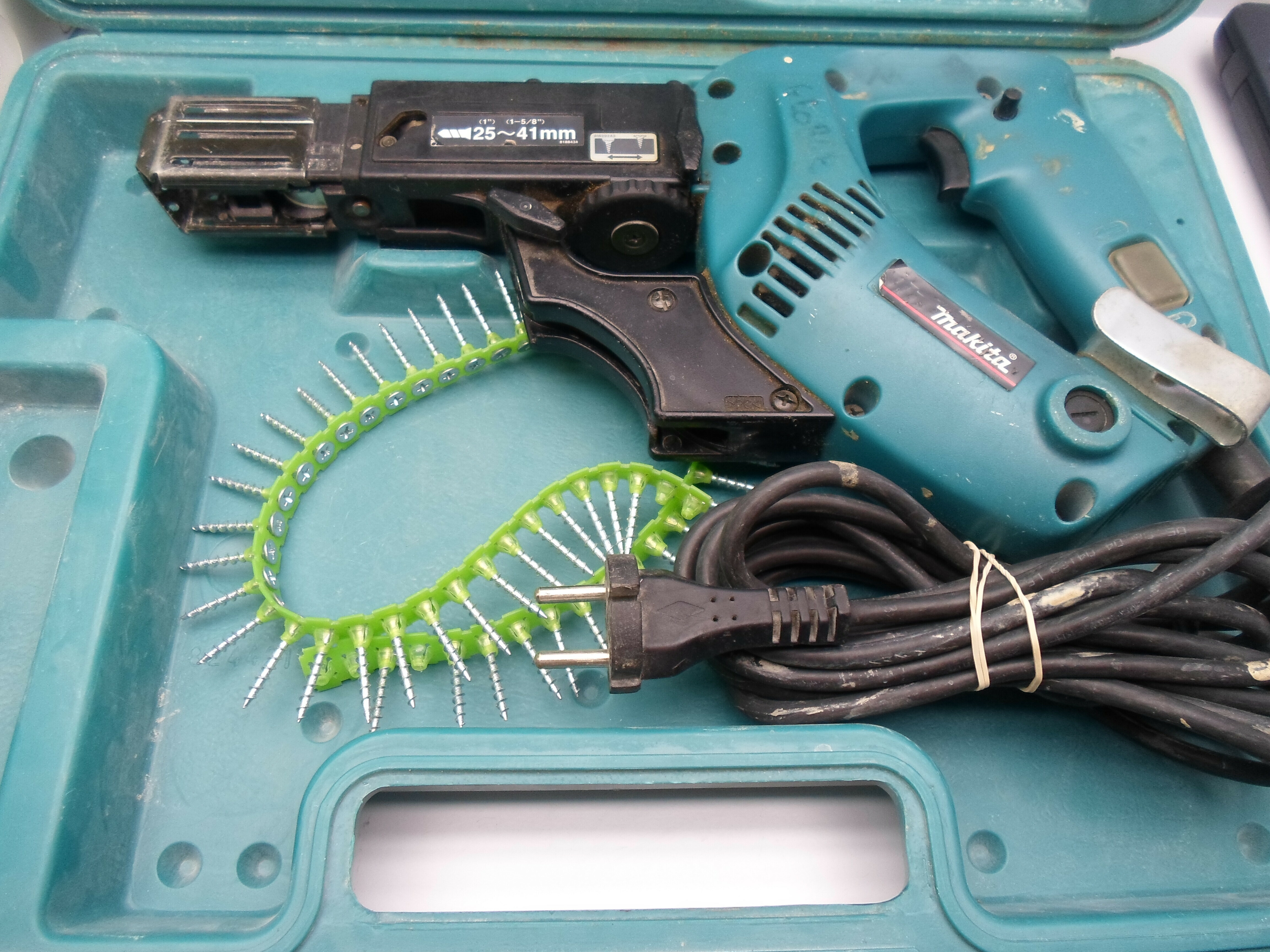 wkretarka-tasmowa-makita-6833-rynek-20-gostynin-fly