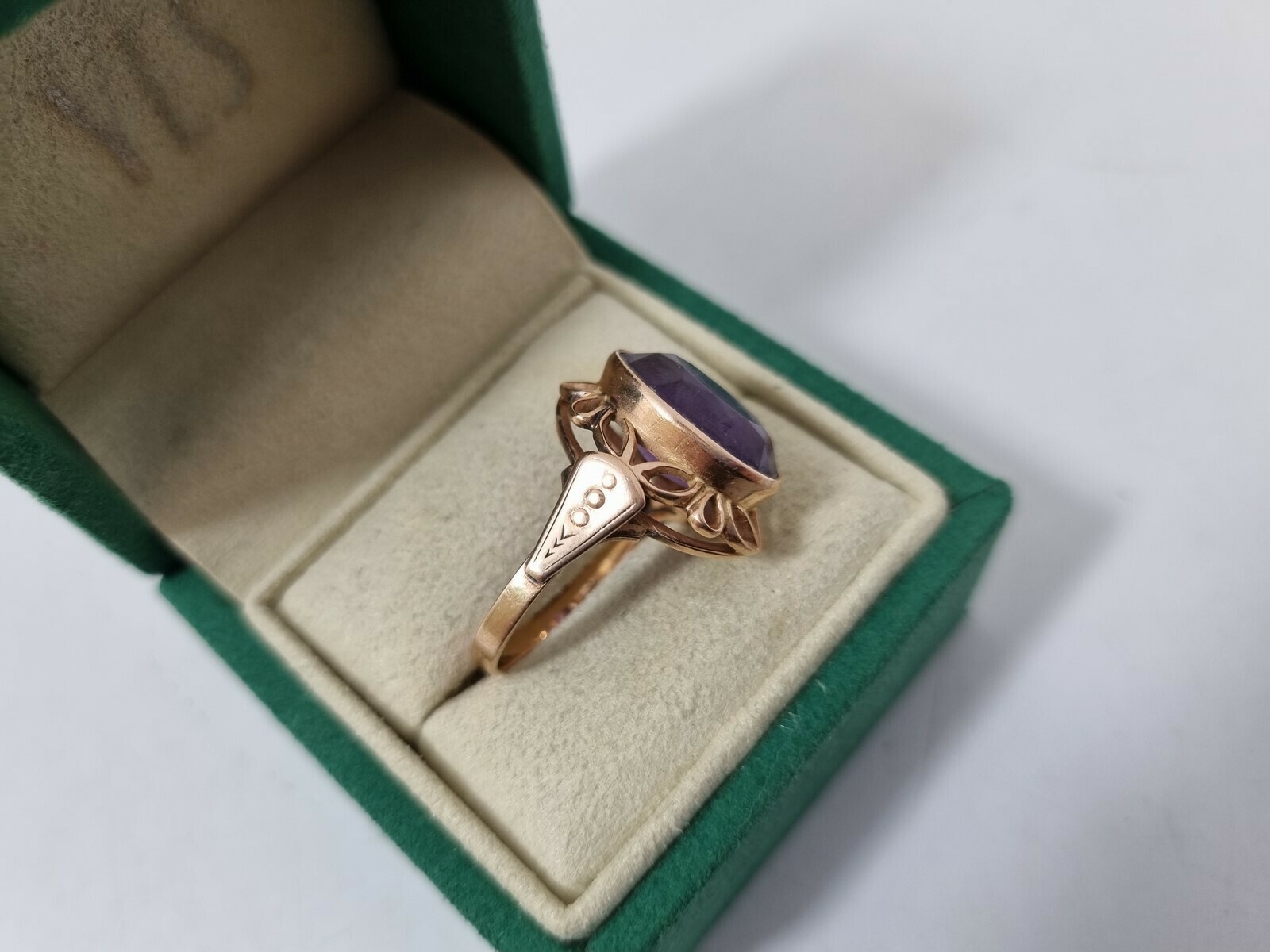 zloty-pierscionek-585-724g-r20-cechy-brak