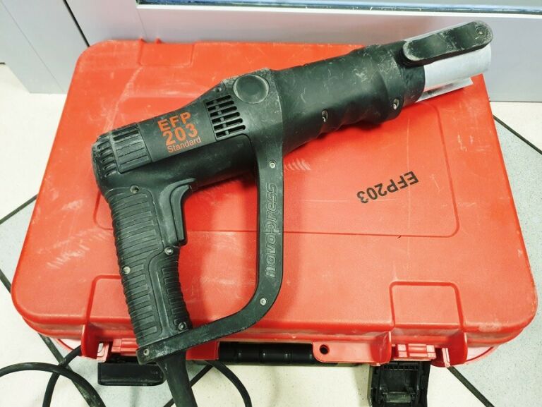 ZACISKARKA NOVOPRESS EFP203 + SZCZĘKI