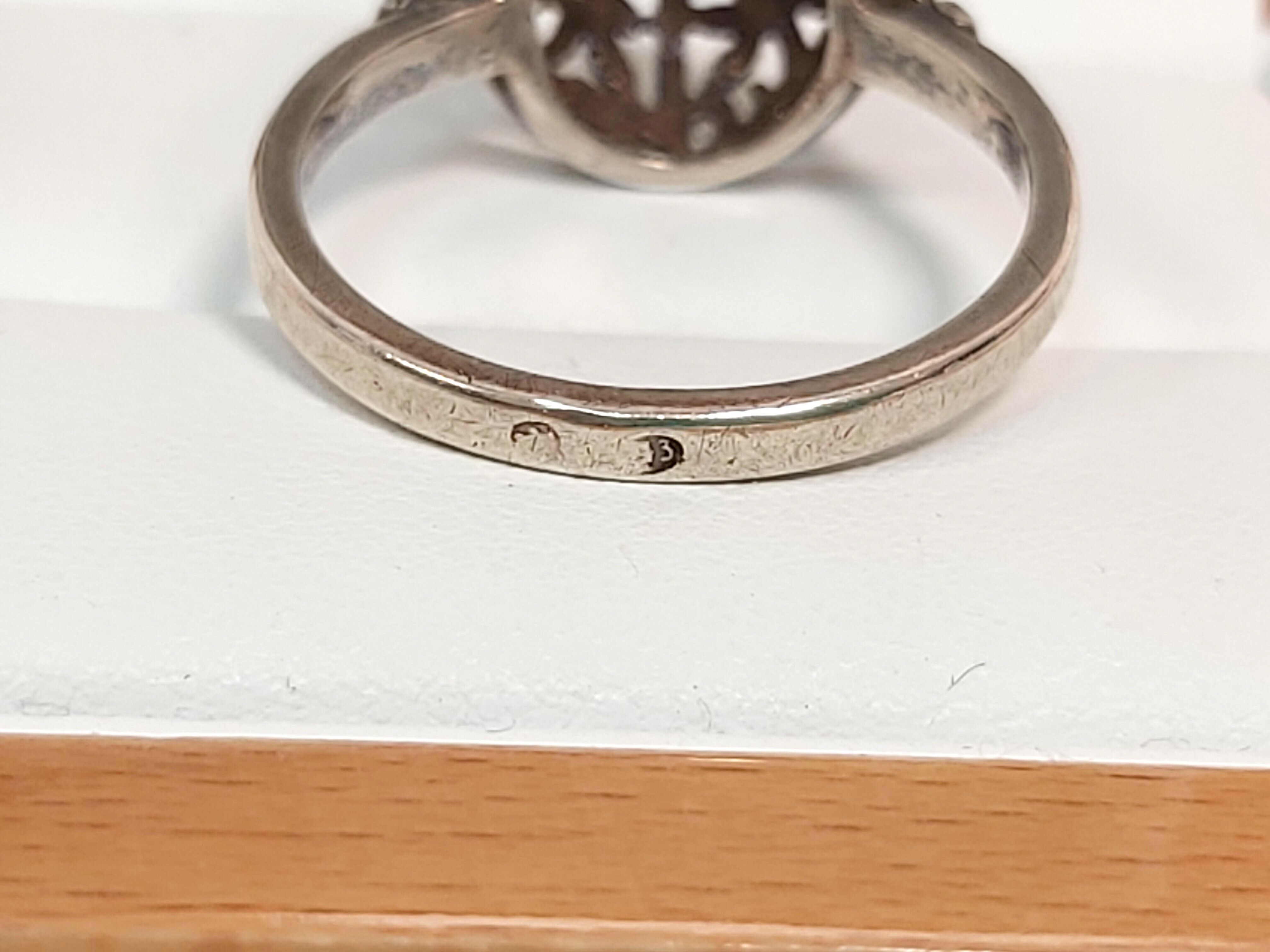 pierscionek-warmet-szarotka-z-koralem-262g-pr92-cechy-brak