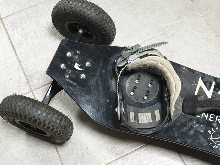 MOUNTAINBOARD N XT BLACK CHILI