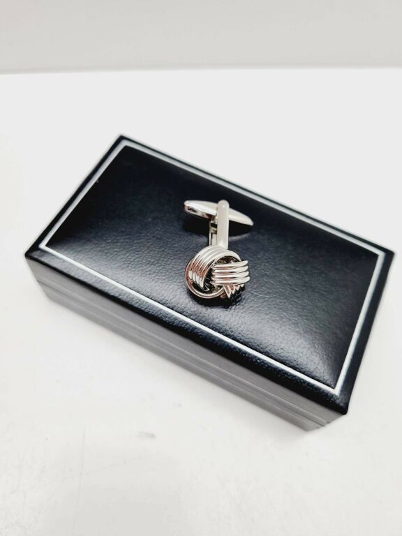 lindenmann-spinki-do-mankietow-z-efektem-plecionk-kamien-bez-kamienia