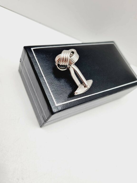 lindenmann-spinki-do-mankietow-z-efektem-plecionk-wykonczenie-polerowane