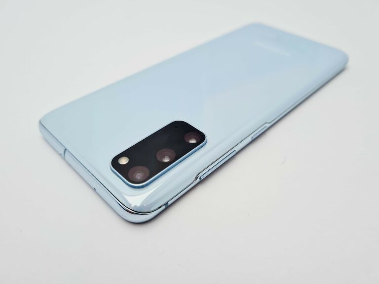 SAMSUNG GALAXY S20 SM-G980F [OPIS]
