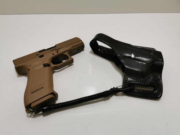 UMAREX PISTOLET GBB GLOCK 19X CO2 COYOTE (2.6435)
